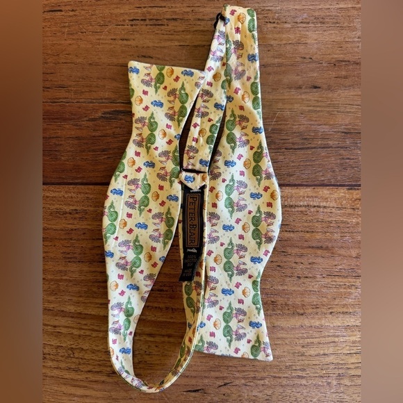 Peter Blair Imported Silk Made in USA Adjustable Bow Tie - Picture 3 of 8